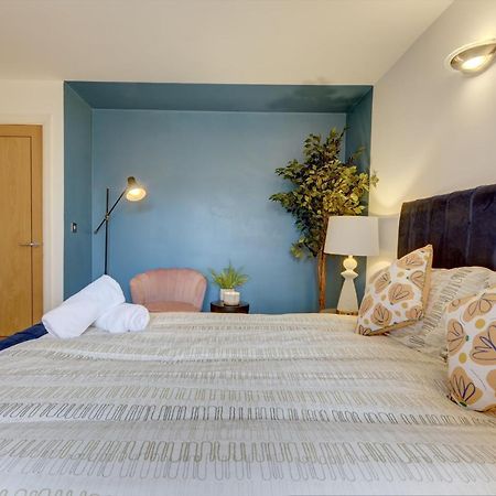 City Centre, 2 Bedroom, Secured Parking, 3 King Bed, Wifi Sleep 6 Guest Comfortable On Three King Size Beds, Jewellery Quarter , Birmingham City Centre , Allocated Secured Parking Luaran gambar