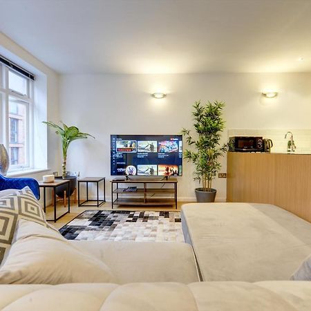 City Centre, 2 Bedroom, Secured Parking, 3 King Bed, Wifi Sleep 6 Guest Comfortable On Three King Size Beds, Jewellery Quarter , Birmingham City Centre , Allocated Secured Parking Luaran gambar
