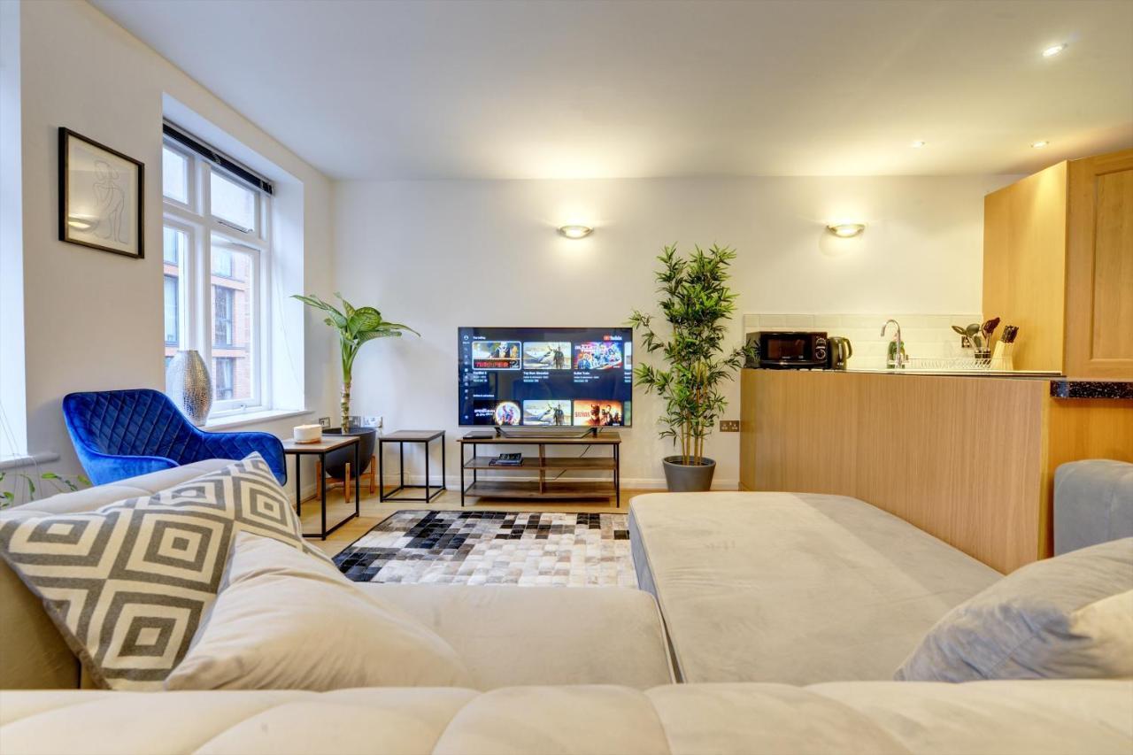 City Centre, 2 Bedroom, Secured Parking, 3 King Bed, Wifi Sleep 6 Guest Comfortable On Three King Size Beds, Jewellery Quarter , Birmingham City Centre , Allocated Secured Parking Luaran gambar