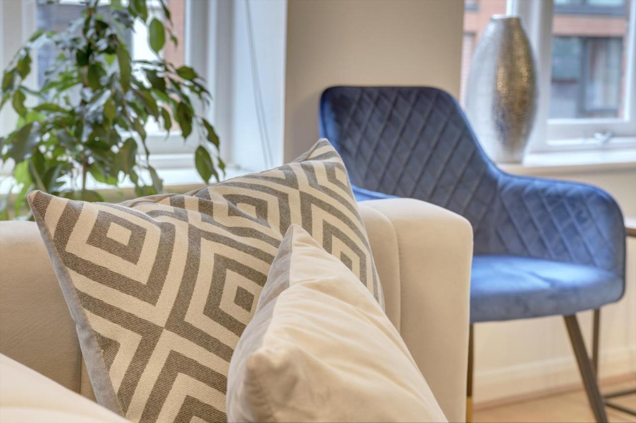 City Centre, 2 Bedroom, Secured Parking, 3 King Bed, Wifi Sleep 6 Guest Comfortable On Three King Size Beds, Jewellery Quarter , Birmingham City Centre , Allocated Secured Parking Luaran gambar