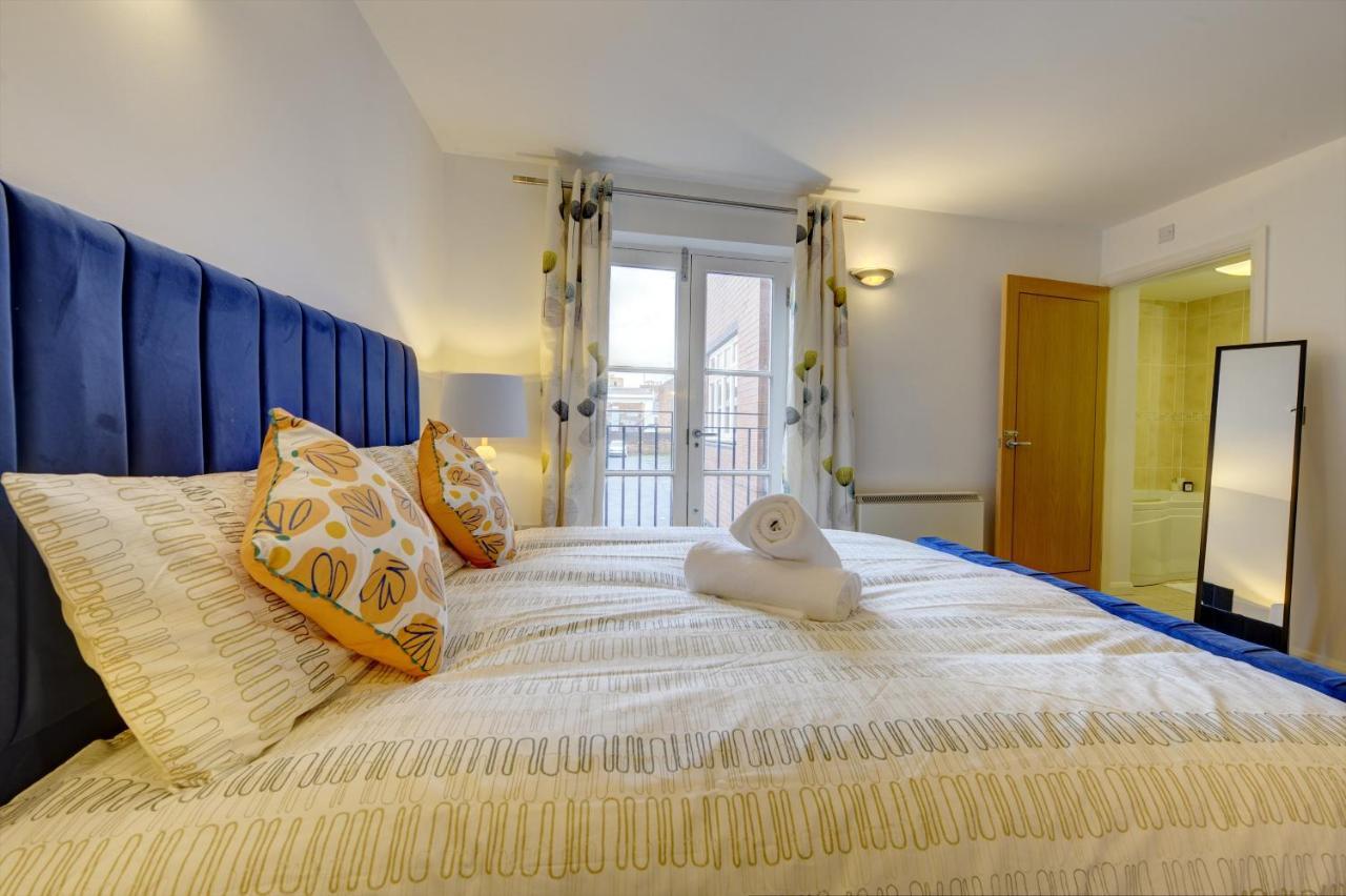 City Centre, 2 Bedroom, Secured Parking, 3 King Bed, Wifi Sleep 6 Guest Comfortable On Three King Size Beds, Jewellery Quarter , Birmingham City Centre , Allocated Secured Parking Luaran gambar