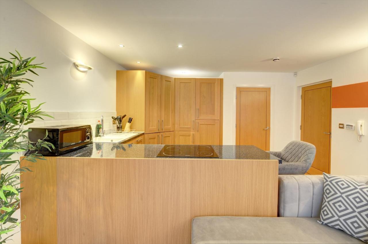 City Centre, 2 Bedroom, Secured Parking, 3 King Bed, Wifi Sleep 6 Guest Comfortable On Three King Size Beds, Jewellery Quarter , Birmingham City Centre , Allocated Secured Parking Luaran gambar