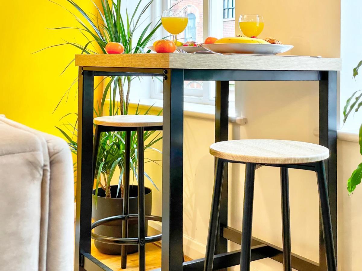 City Centre, 2 Bedroom, Secured Parking, 3 King Bed, Wifi Sleep 6 Guest Comfortable On Three King Size Beds, Jewellery Quarter , Birmingham City Centre , Allocated Secured Parking Luaran gambar