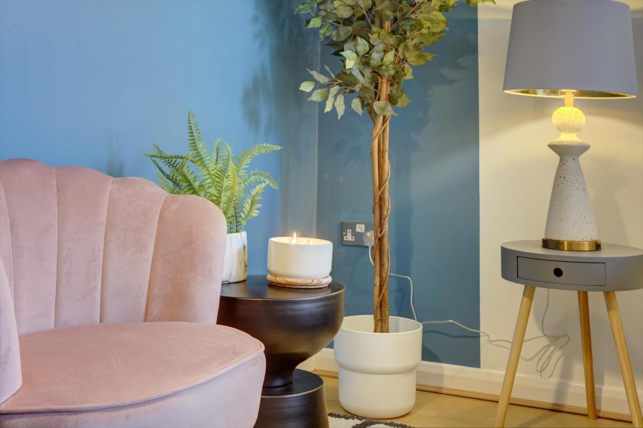 City Centre, 2 Bedroom, Secured Parking, 3 King Bed, Wifi Sleep 6 Guest Comfortable On Three King Size Beds, Jewellery Quarter , Birmingham City Centre , Allocated Secured Parking Luaran gambar