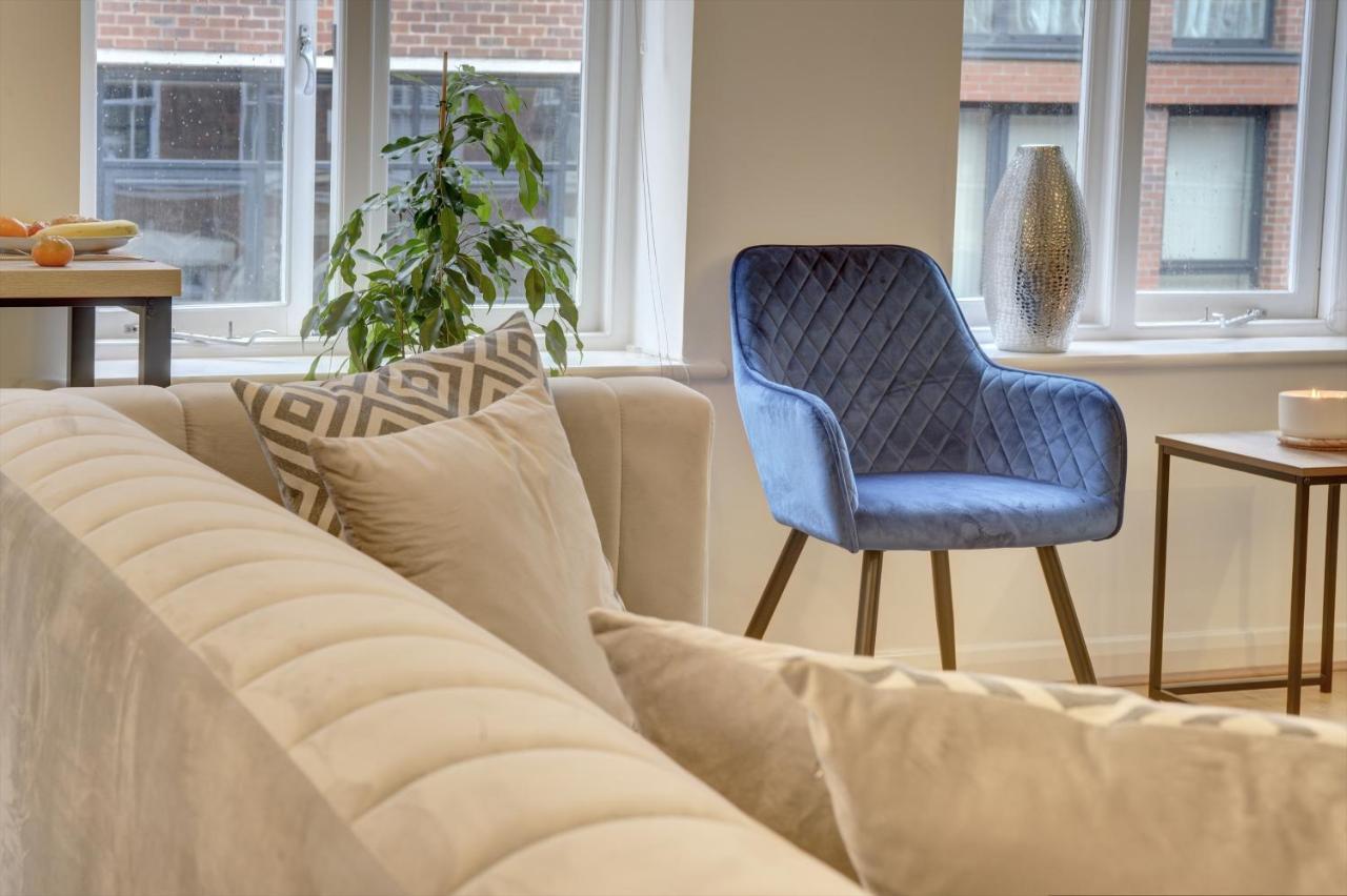 City Centre, 2 Bedroom, Secured Parking, 3 King Bed, Wifi Sleep 6 Guest Comfortable On Three King Size Beds, Jewellery Quarter , Birmingham City Centre , Allocated Secured Parking Luaran gambar