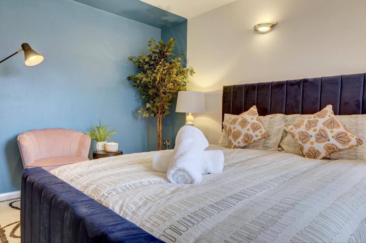 City Centre, 2 Bedroom, Secured Parking, 3 King Bed, Wifi Sleep 6 Guest Comfortable On Three King Size Beds, Jewellery Quarter , Birmingham City Centre , Allocated Secured Parking Luaran gambar