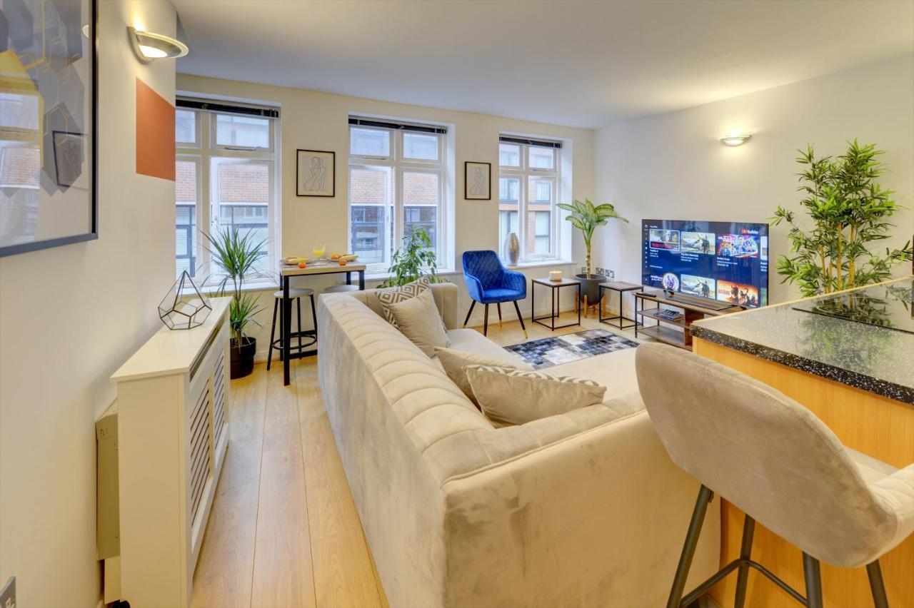 City Centre, 2 Bedroom, Secured Parking, 3 King Bed, Wifi Sleep 6 Guest Comfortable On Three King Size Beds, Jewellery Quarter , Birmingham City Centre , Allocated Secured Parking Luaran gambar